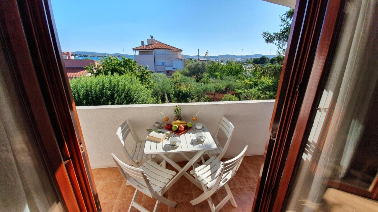 Apartments Sime Sukošan Extérieur photo