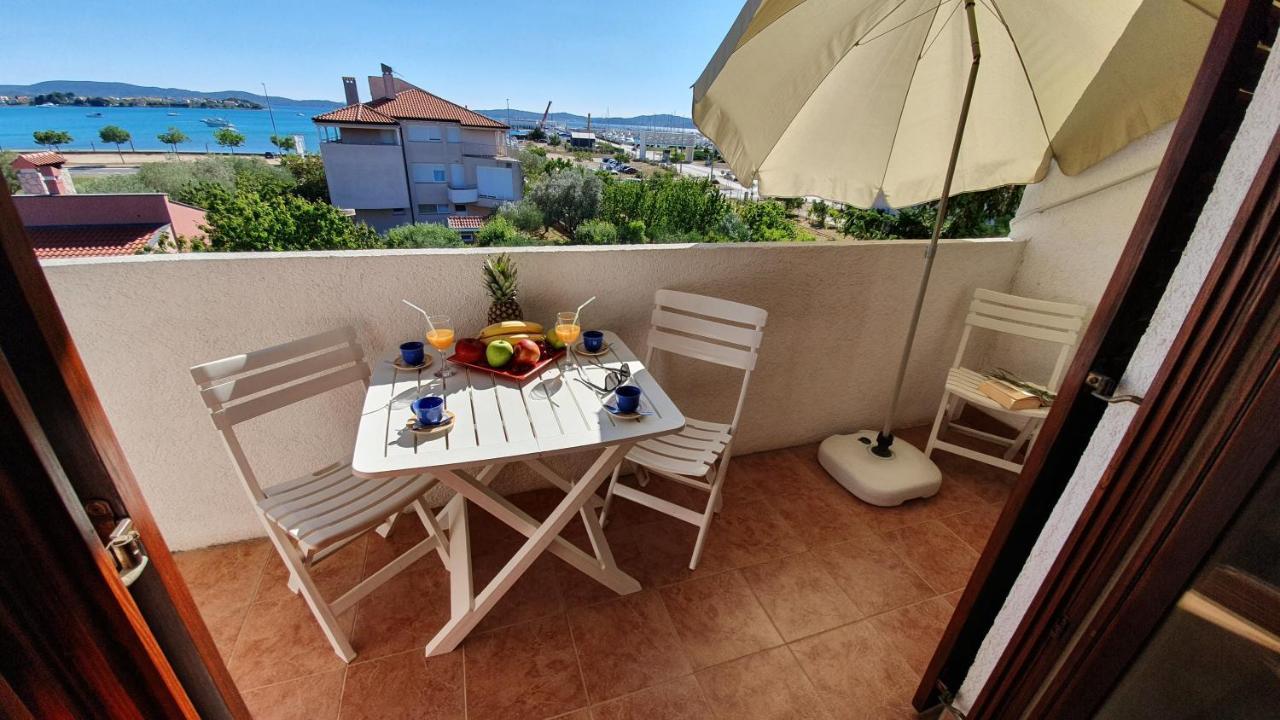 Apartments Sime Sukošan Extérieur photo